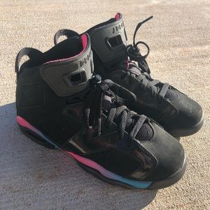 Air Jordan Retro 6 - Black/Pink Flash-Marina Blue
